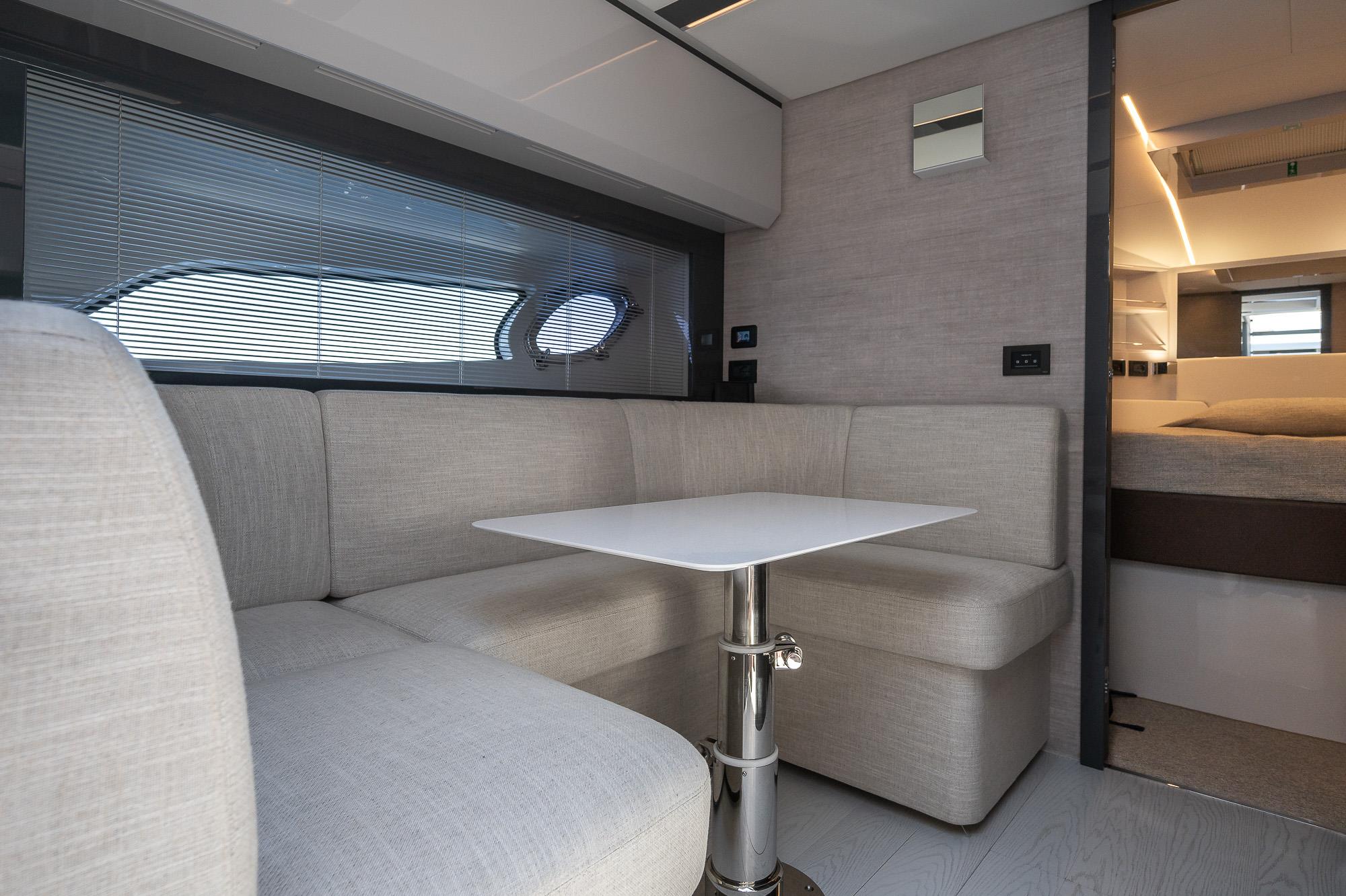 2023 PERSHING 5X IPS 